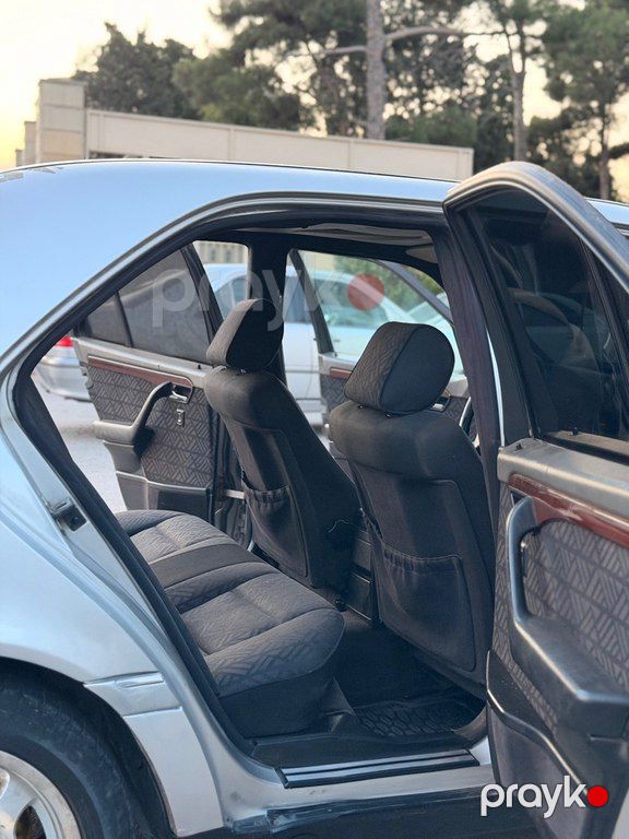 Mercedes C 180, 1.8 L, 1993 il, 380 000 km — Avtomobillər, Bakı (10)