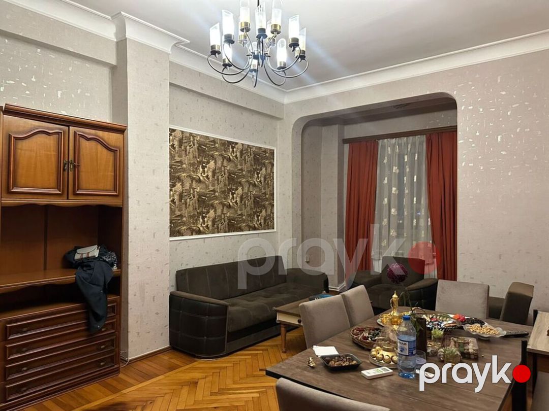 İcarəyə verilir 2 otaqlı köhnə tikili 75 m² — Mənzil, Bakı