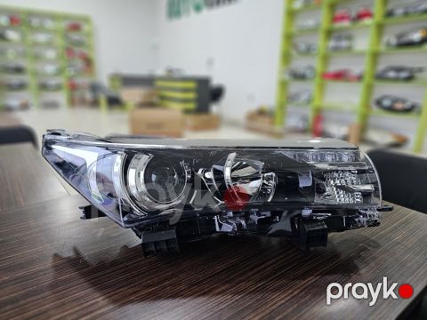"Toyota Corolla 2014" farası — Bakı