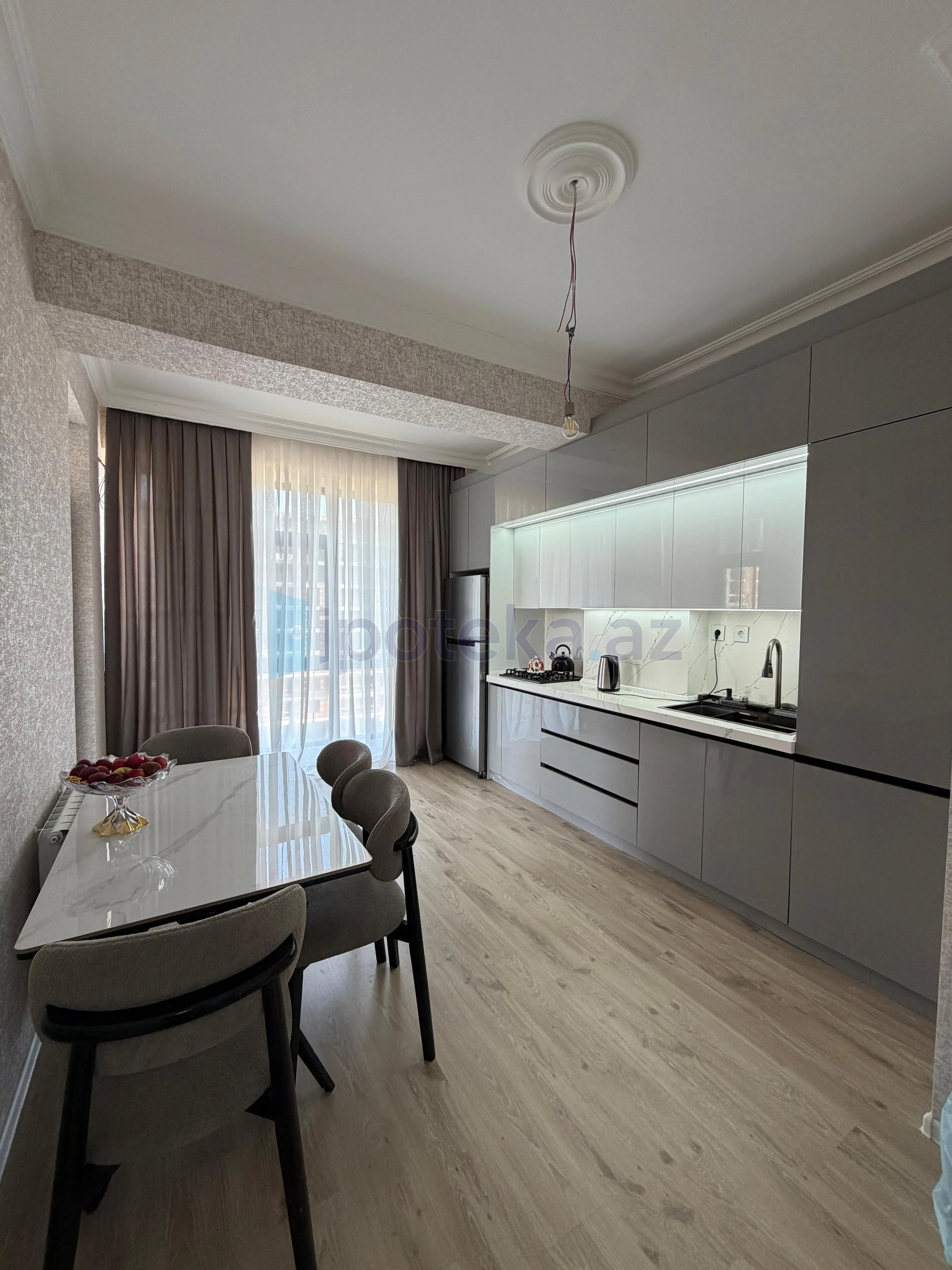 Satılır: 2 Otaq, Yeni tikili, Binəqədi r., 7-ci mkr q., 95.00 m² — Mənzil, Bakı (9)