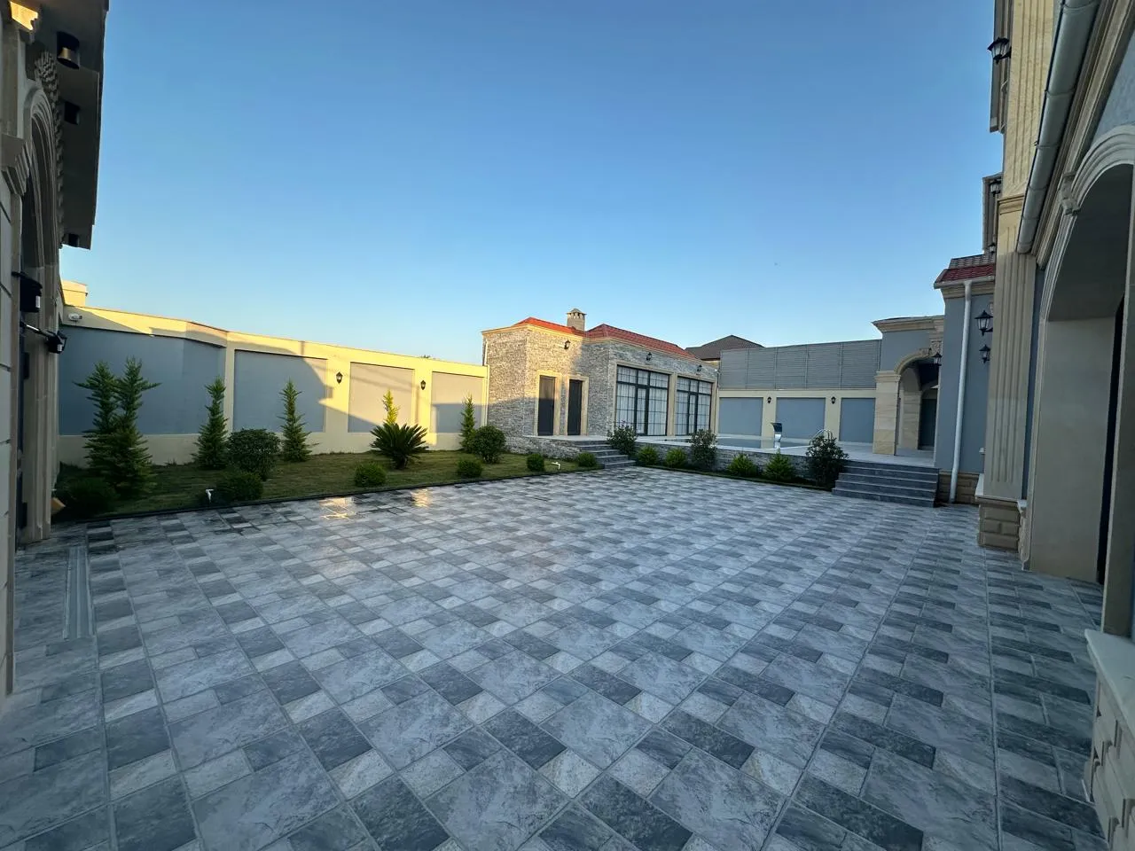 Buzovna, 5 otaqlı Villa satılır - 422 m², 2 mərtəbə, 6.5 sot — Ev, villa, Bakı (2)