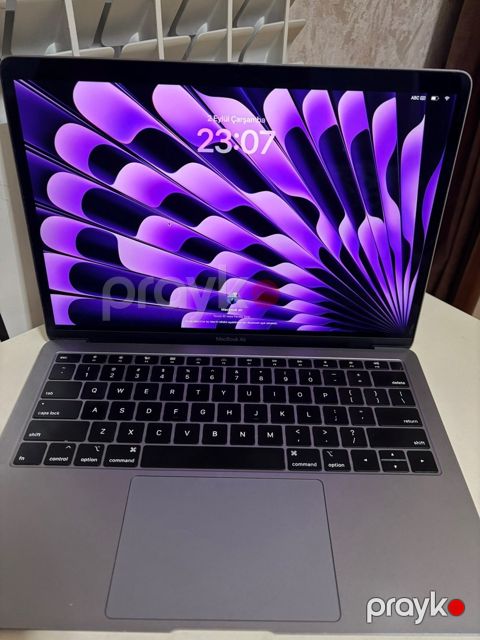 Apple Macbook Air 13 — Bakı