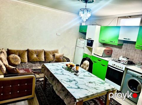 Addelnı evdır seherın merkezınde yerlesır ag seher terefde nerımanova — Bakı