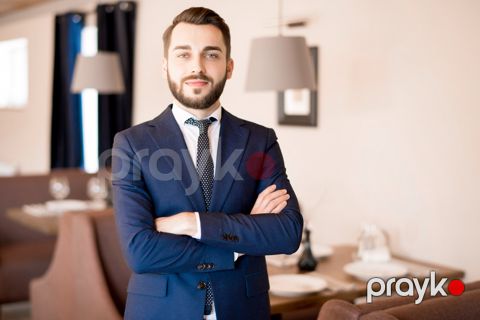 Administrator tələb olunur — Bakı