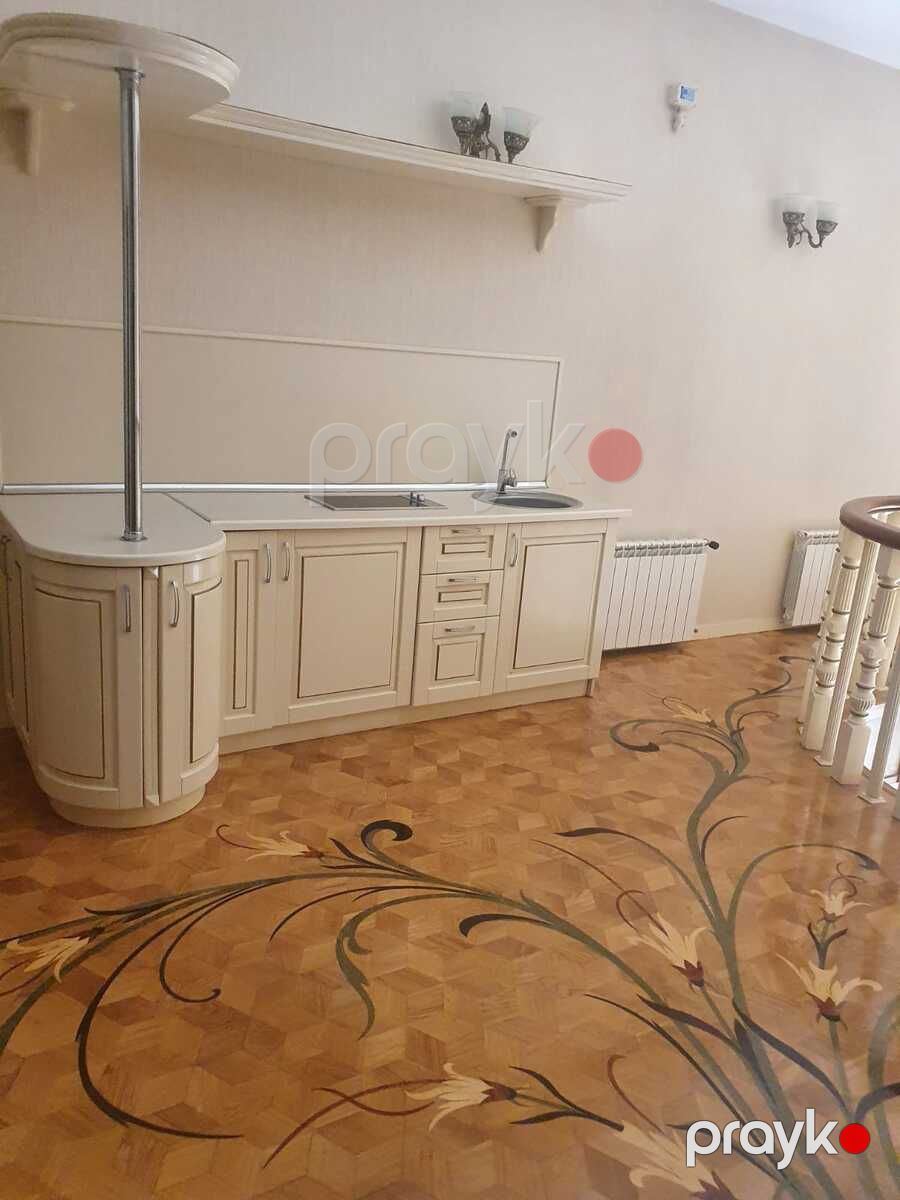 Satılır 5 otaqlı həyət evi/bağ evi 1000 m² — Ev, villa, Bakı (8)