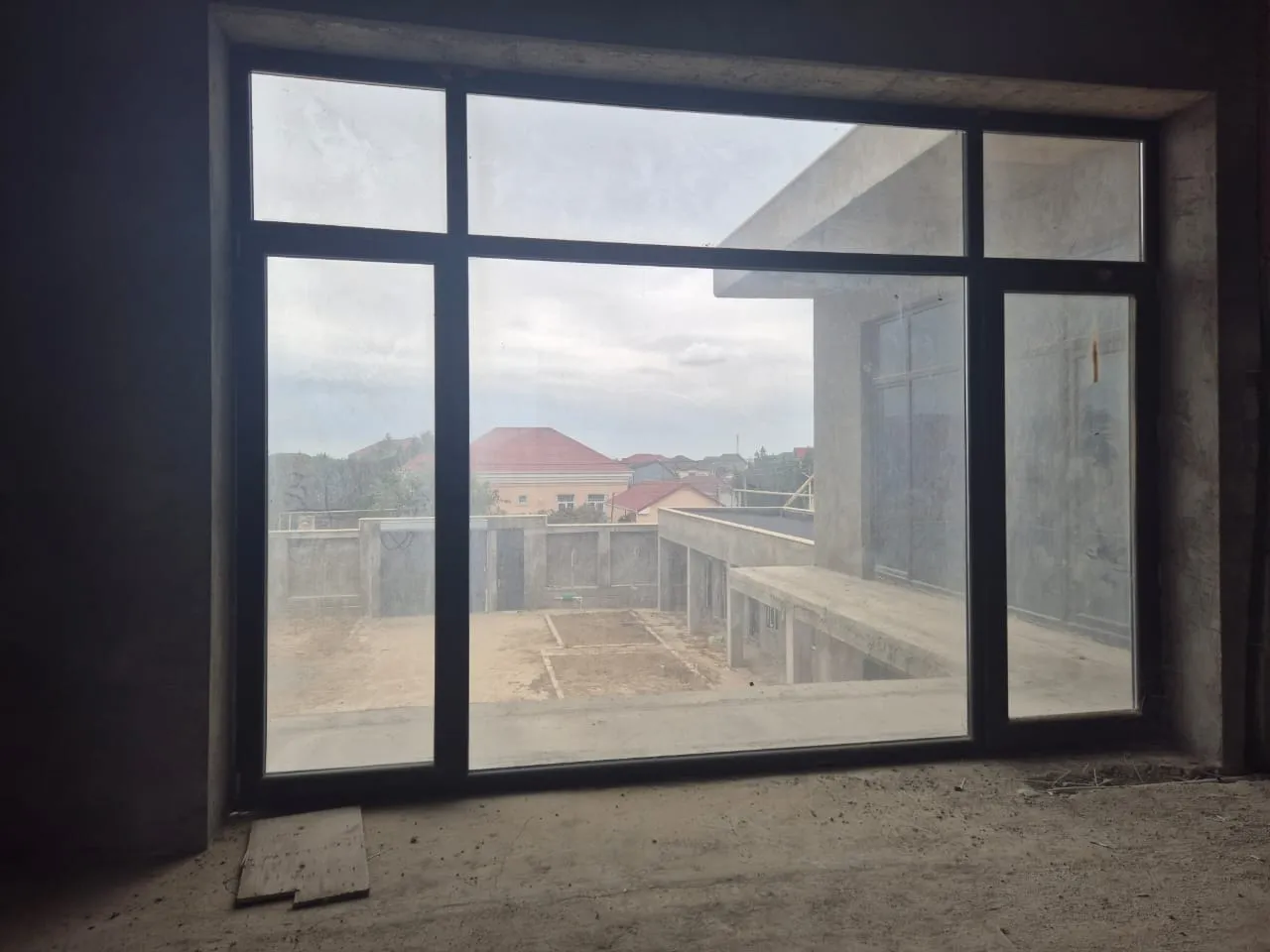 Qala, 6 otaqlı Həyət evi satılır - 330 m², 2 mərtəbə, 10 sot — Ev, villa, Bakı (6)