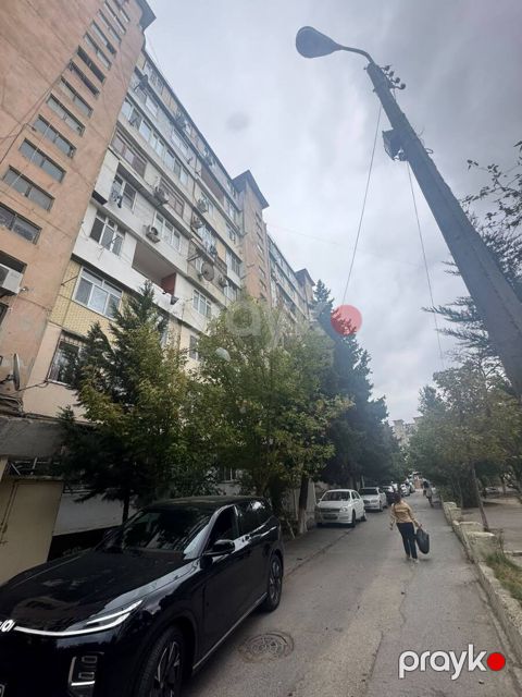 Satılır 1 otaqlı köhnə tikili 40 m² — Bakı