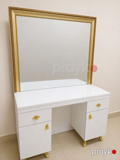 Salon mebeli 230 Azn yenidir.Təcili çıxmalıdır. Ünvan Yeni — Digah