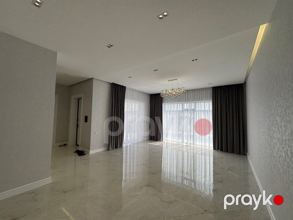 Satılır 4 otaqlı həyət evi/bağ evi 250 m² — Ev, villa, Bakı (10)