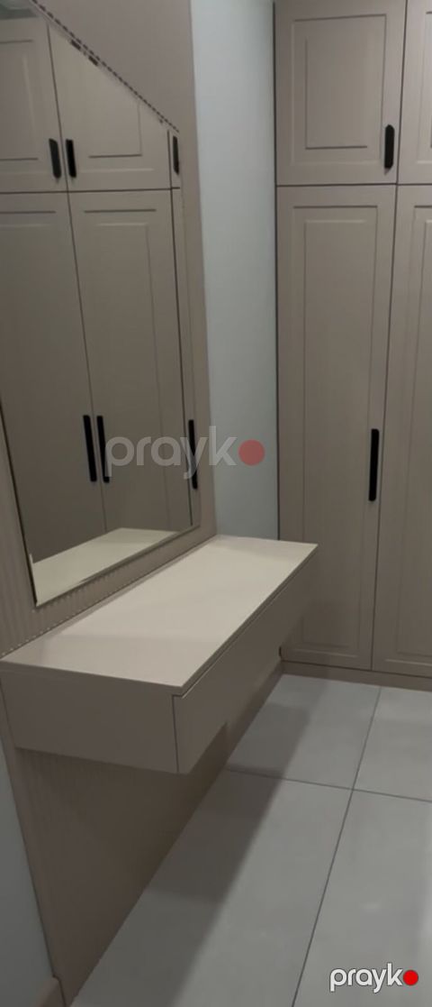 Yeni, Güzgüsüz, Malayziya — Bakı