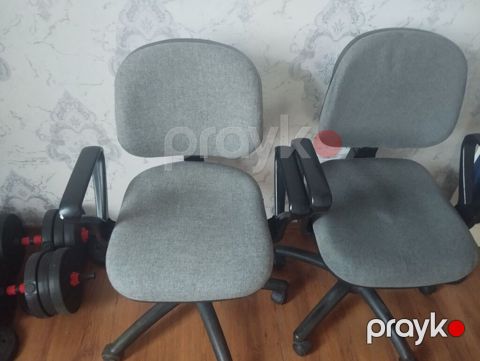 Ofis baĝlandiĝi uçun 2 kreslo satilir Ikisi biryerde 60 azn — Bakı