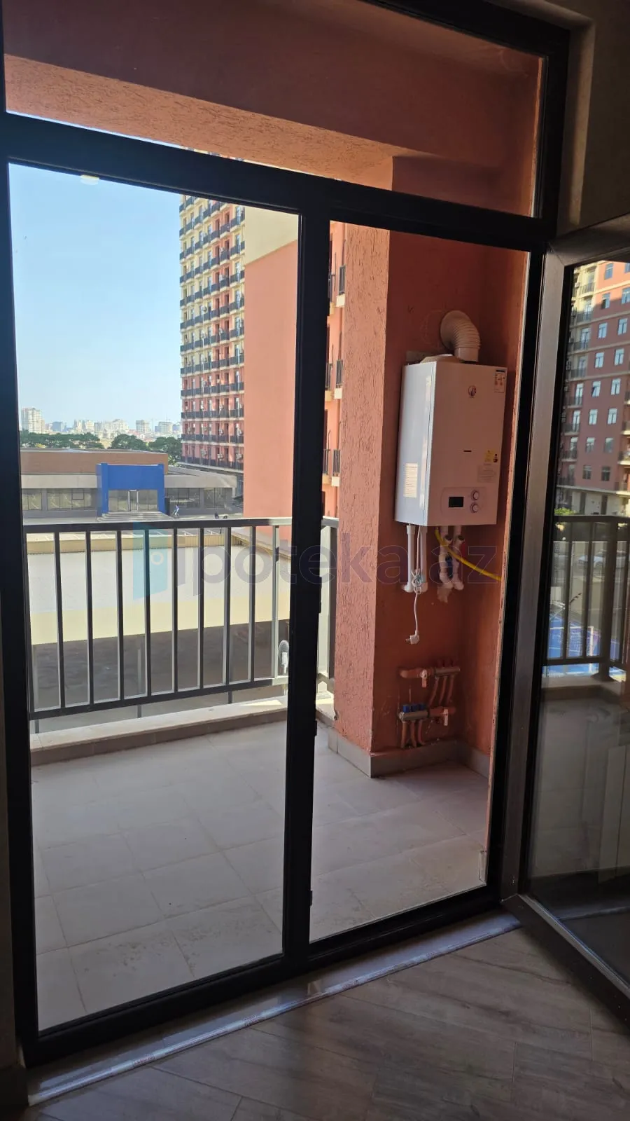 Satılır: 2 Otaq, Yeni tikili, Binəqədi r., 7-ci mkr q., 77.00 m² — Mənzil, Bakı (3)