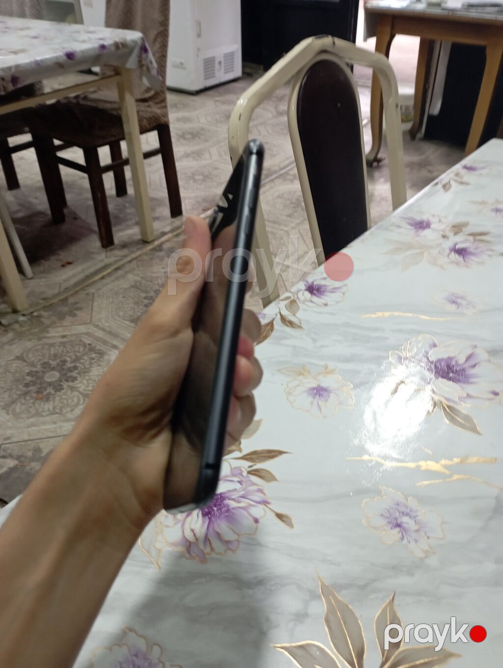 IPhone 8 Plus, Qara, Barmaq izi — Apple iPhone, Mingəçevir (5)