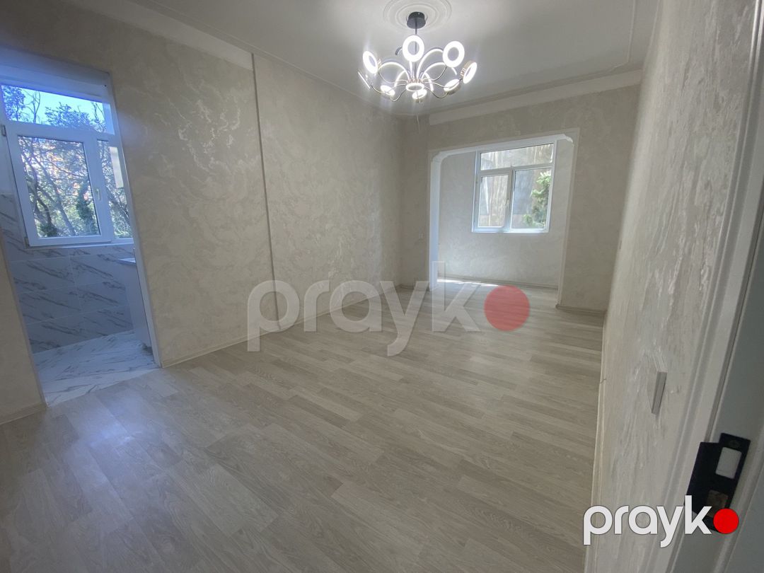 Satılır 2 otaqlı köhnə tikili 44 m² — Mənzil, Bakı (3)