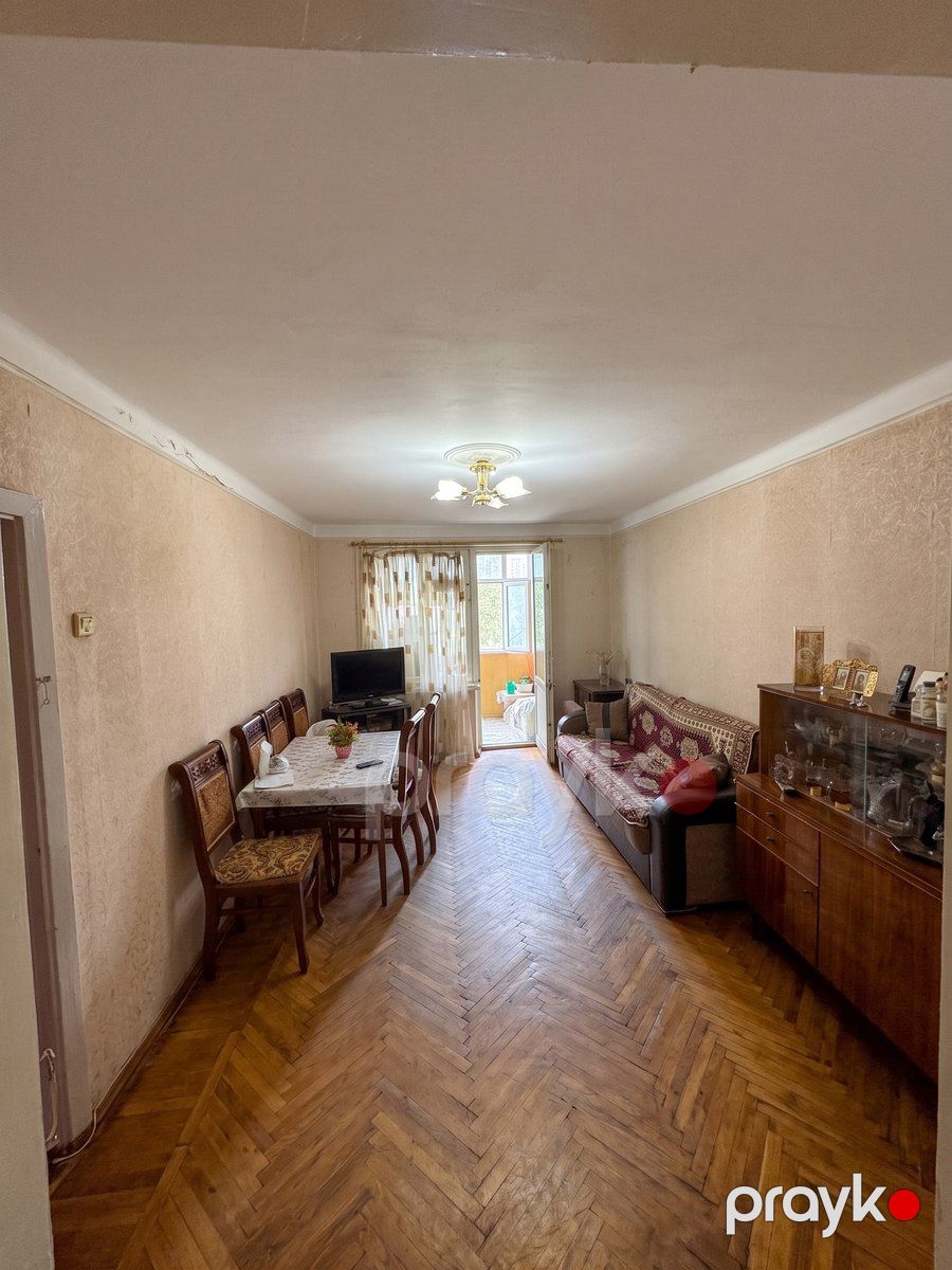 Satılır 2 otaqlı köhnə tikili 57 m² — Mənzil, Bakı