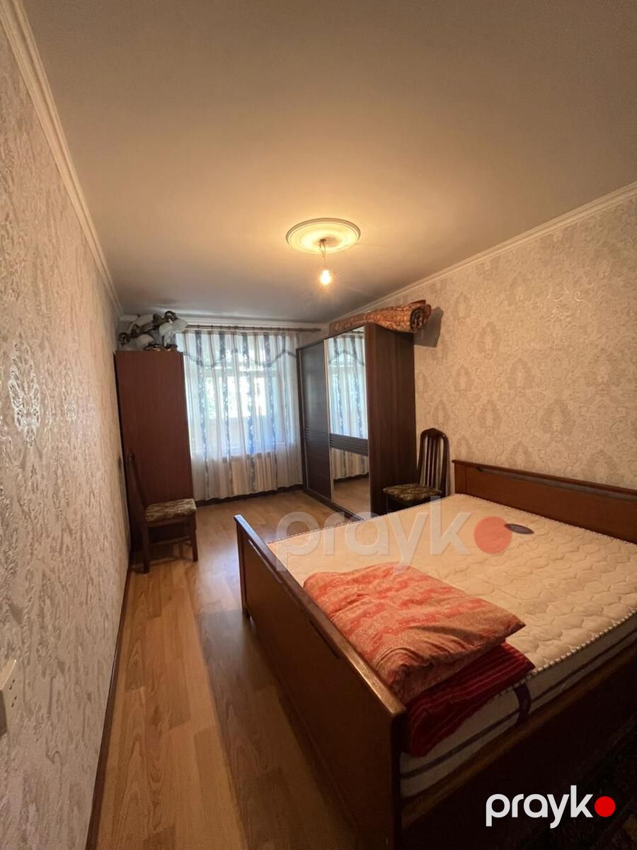 Satılır 4 otaqlı köhnə tikili 100 m² — Mənzil, Bakı (7)