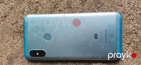 Xiaomi Mi A2 Lite, rəng - Mavi, Qırıq — Bakı