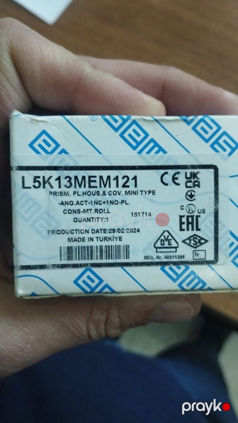 Limit switch Emas Limit Switch E251518 240V-3A — Bakı