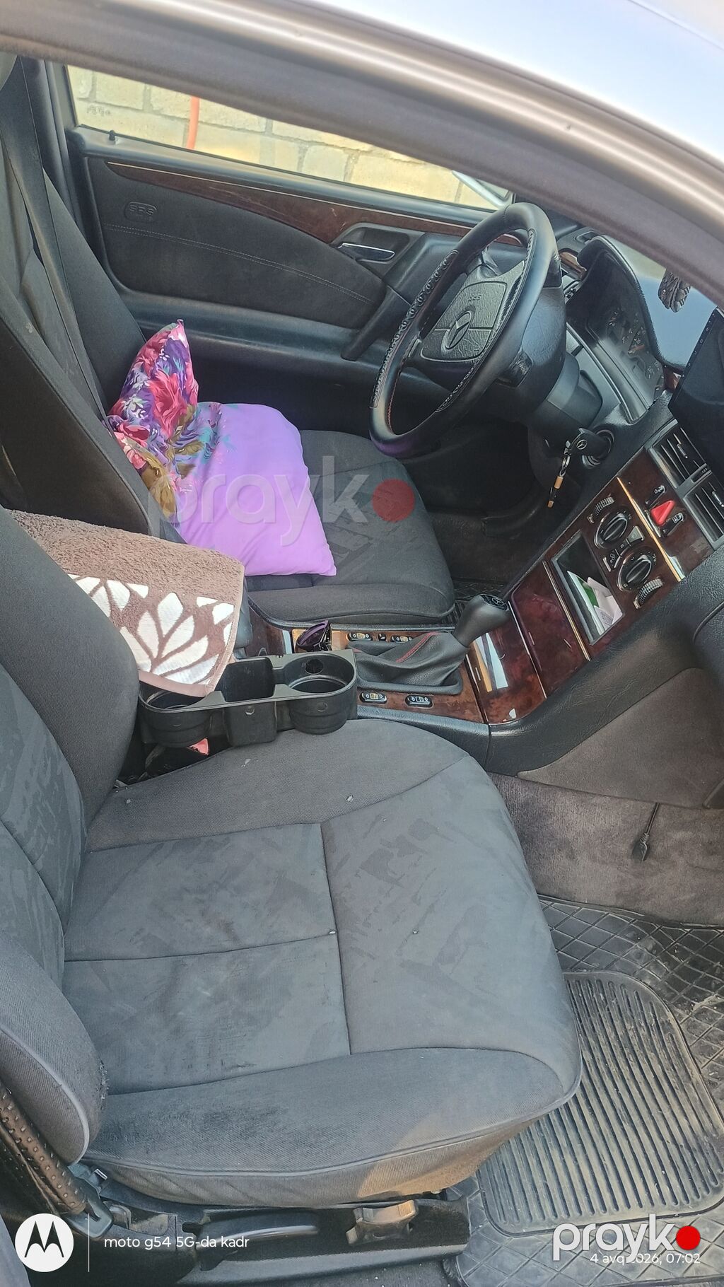 Mercedes-Benz E 200: 2 l 1997 il Sedan — Avtomobillər, Sabirabad (8)