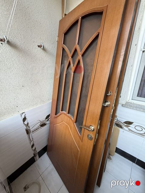 Yataq otağı üçün İşlənmiş Otaq qapısı 90x220 sm Naliçnik ilə, Ünvandan götürmə — Bakı