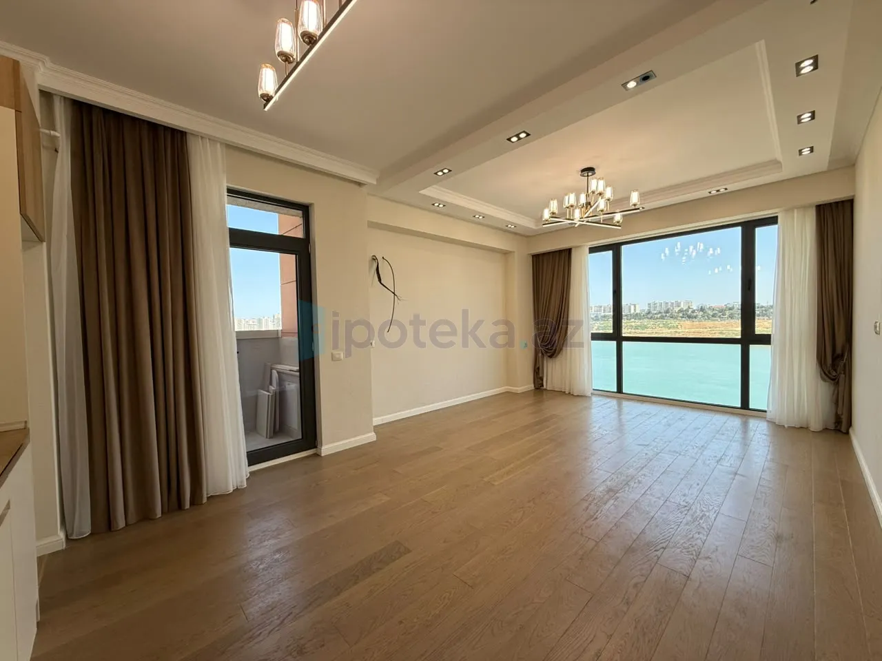 Satılır: 3 Otaq, Yeni tikili, Yasamal r., 83.00 m²