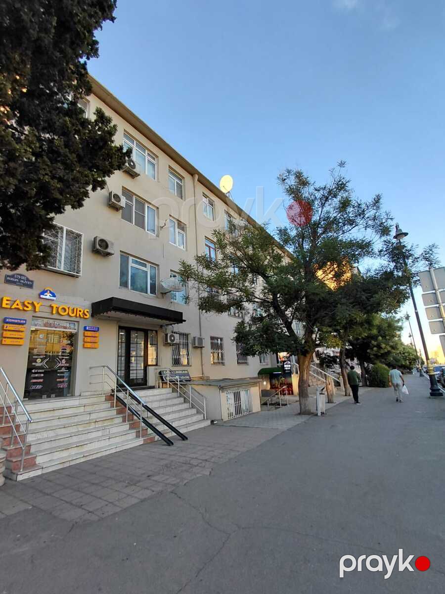 Satılır 2 otaqlı köhnə tikili 65 m² — Mənzil, Bakı (2)