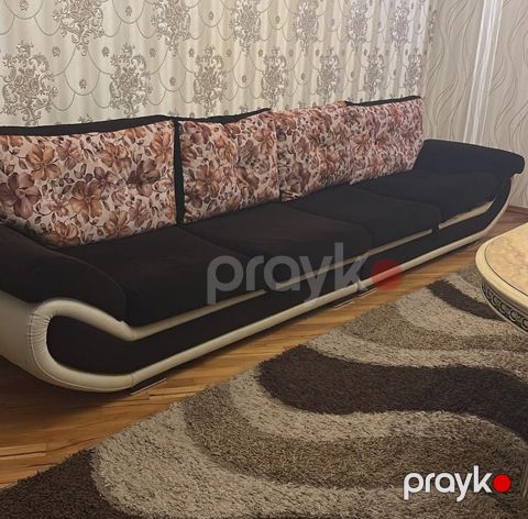230 man(Həzi Aslanov). Divan. Açılan və bazali. Ölçü 385/100 sm. Vpp — Bakı