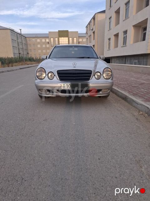 Mercedes E 240, 2.4 L, 2000 il, 400 000 km — Bakı