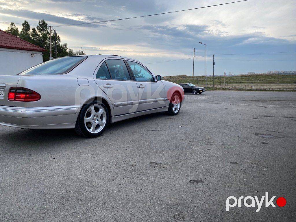 Mercedes E 270, 2.7 L, 2001 il, 331 000 km — Avtomobillər, Bakı (9)
