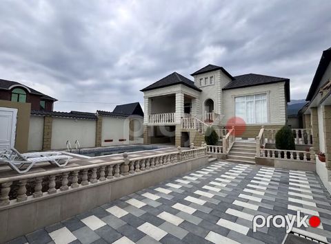 Hovuzlu mülk – geniş həyət və terraslar Hərbir şərəaiti var Qiymət 150 — Bakı