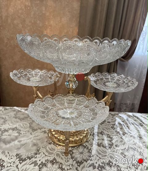 Ləpə və şirniyyat qabı 4 bölməli 30azn — Bakı