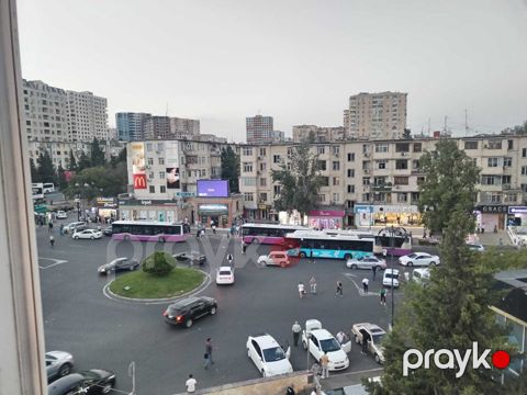 Satılır 1 otaqlı köhnə tikili 40 m² — Bakı