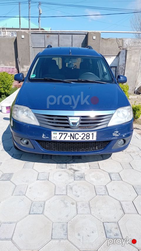 Dacia Logan MCV, göy rəng, Azərbaycan nömrə nişanı 77-NC-281 — Digah