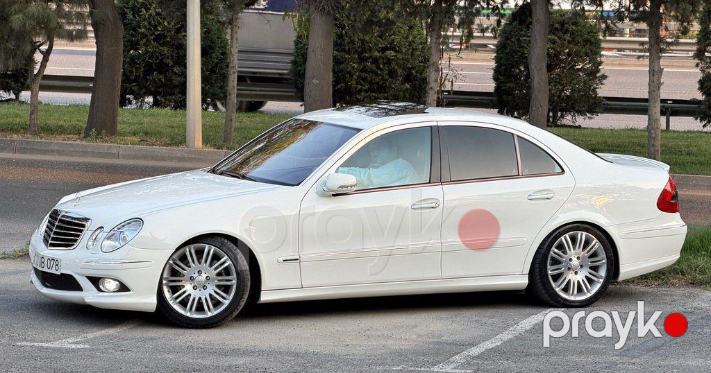 Mercedes E 320, 3.2 L, 2002 il, 325 000 km — Avtomobillər, Bakı (5)