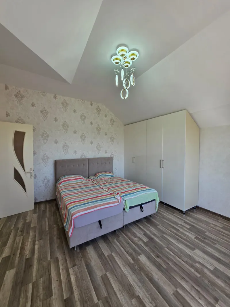 Koroğlu m.st, 5 otaqlı Həyət evi satılır - 200 m², 2 mərtəbə, 22 sot — Ev, villa, Bakı (10)