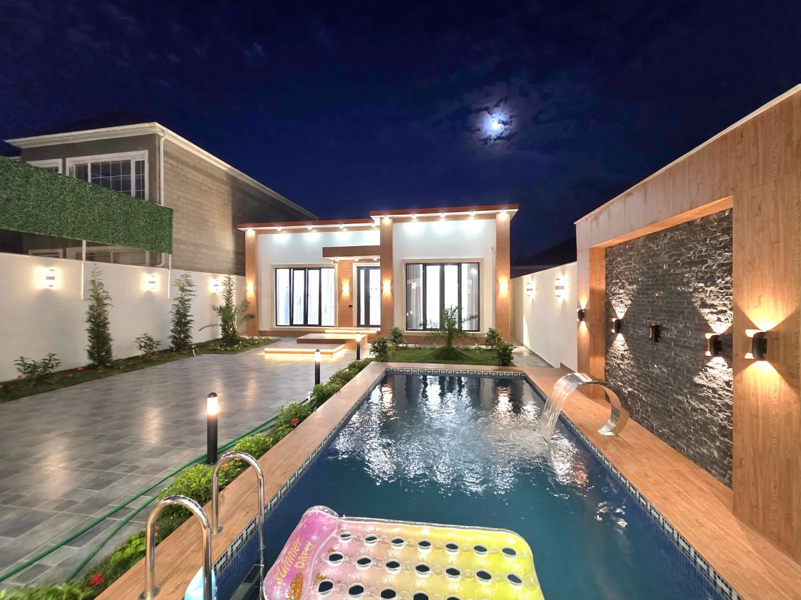 Şüvəlan, 4 otaqlı Həyət evi satılır - 180 m², 1 mərtəbə, 4 sot — Villa Park