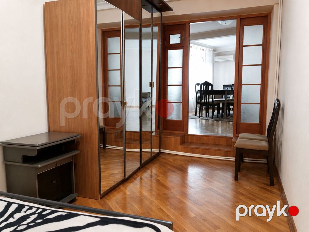 Satılır 4 otaqlı köhnə tikili 115 m² — Mənzil, Bakı (10)
