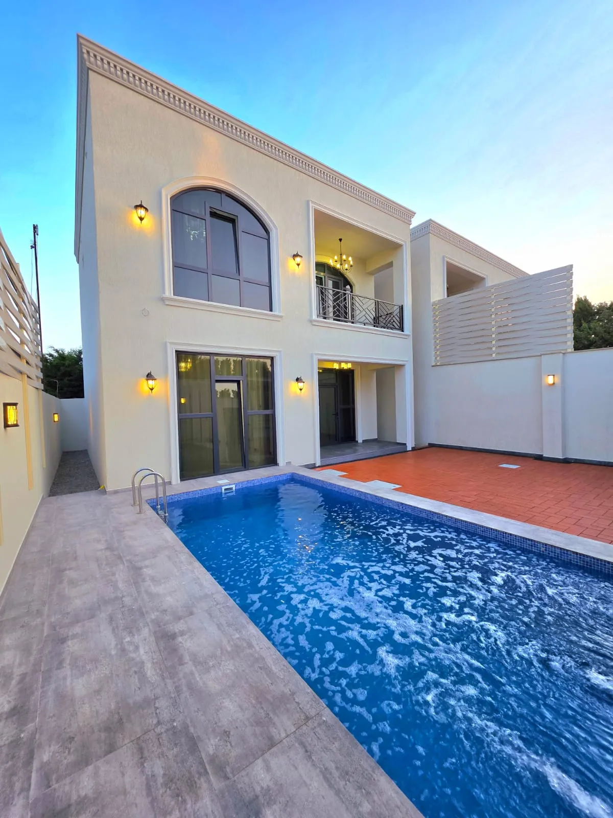 Şüvəlan, 4 otaqlı Həyət evi satılır - 160 m², 2 mərtəbə, 2 sot — Bakı