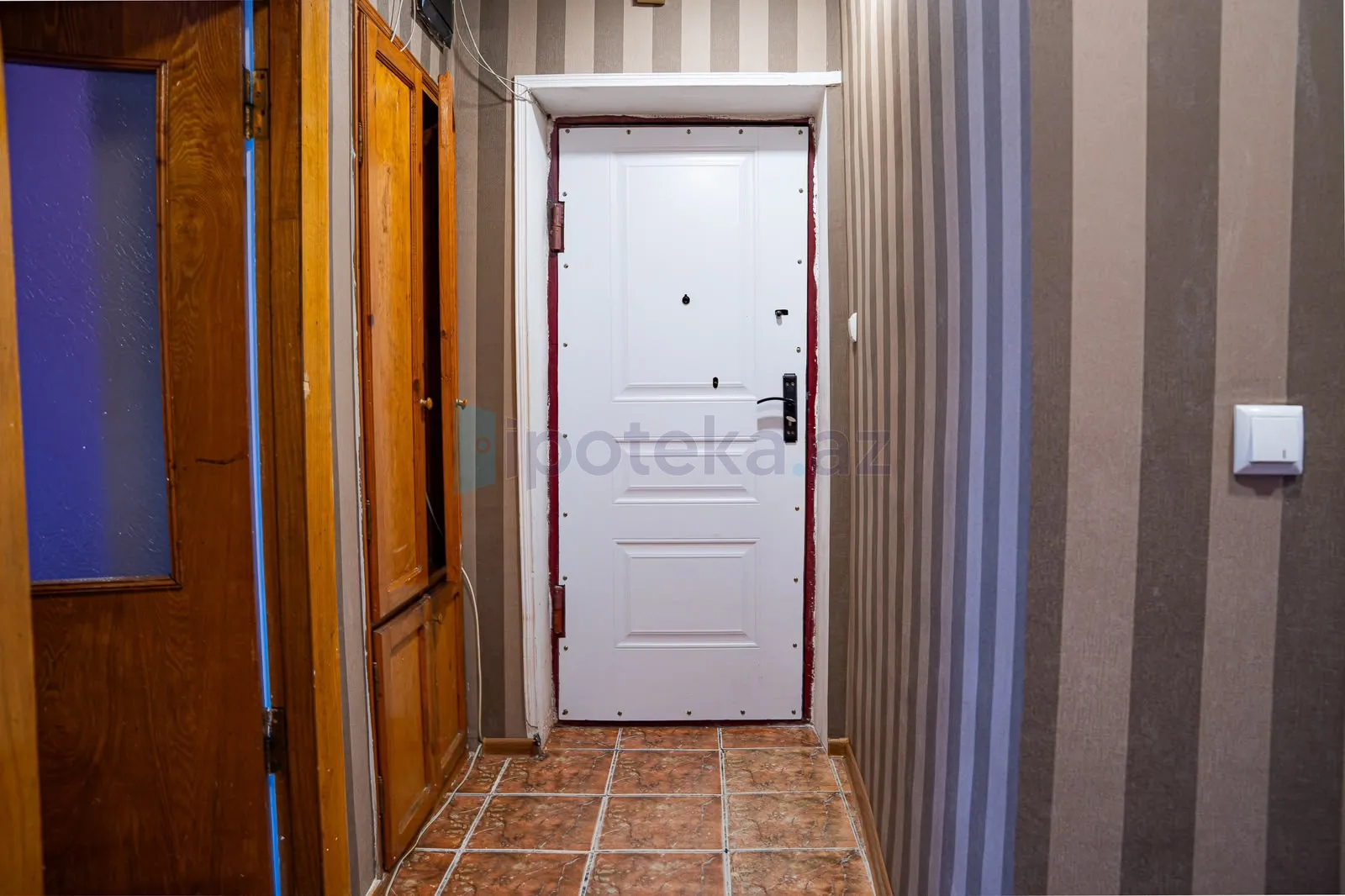Satılır: 3 Otaq, Köhnə tikili, Yasamal r., 70.00 m² — Mənzil, Bakı (9)