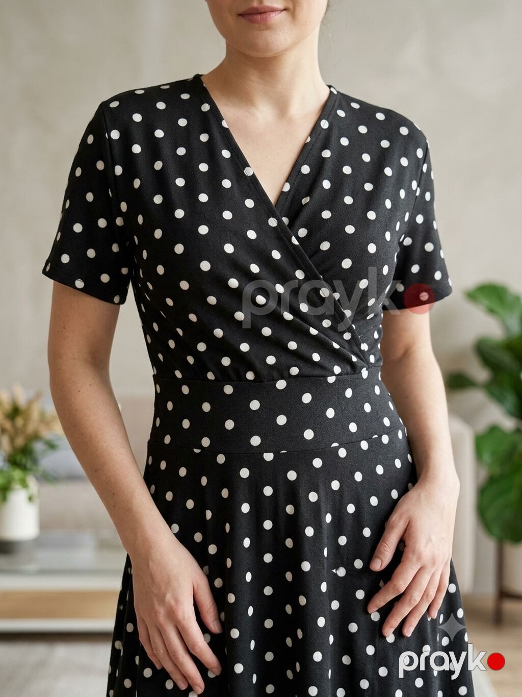 Qara rəngli, ağ xallı qadın paltarı - Dizayn: Klassik polka-dot — Gündəlik paltarlar, Bakı (3)