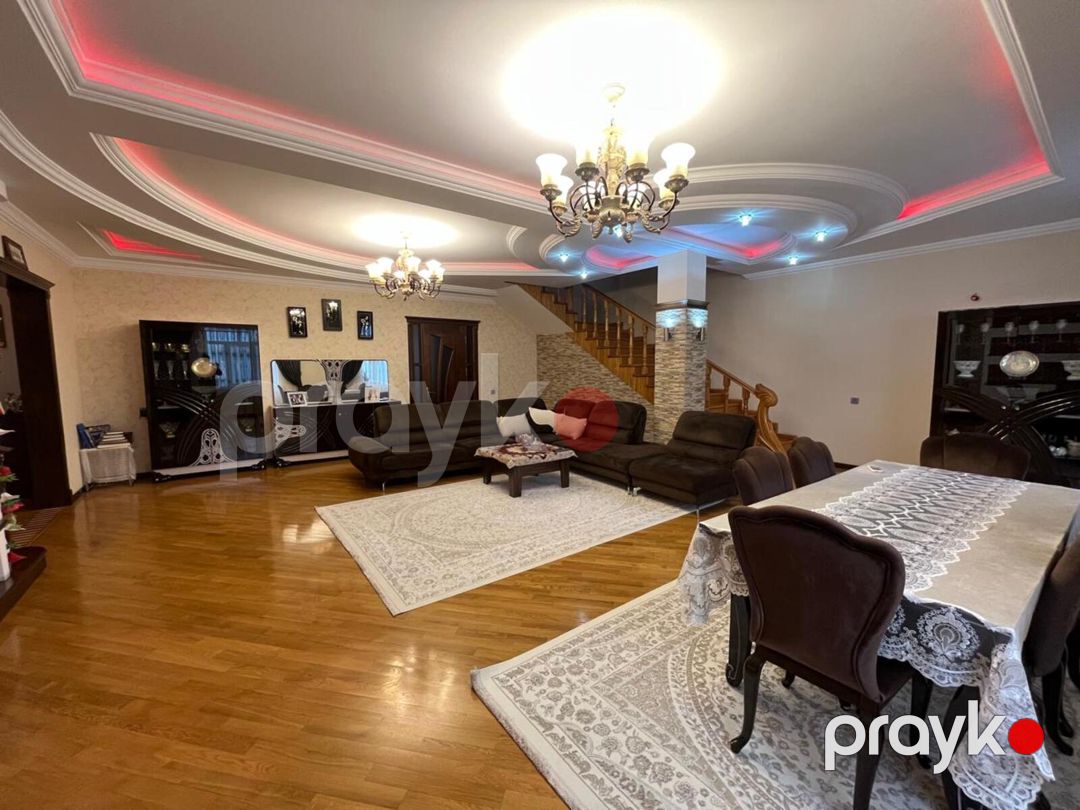 Satılır 5 otaqlı həyət evi/bağ evi 300 m² — Ev, villa, Bakı (2)