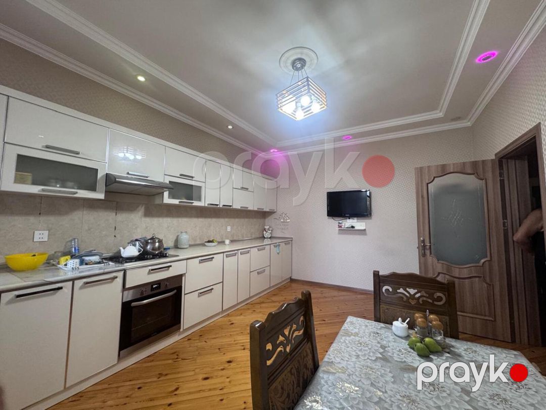 Satılır 7 otaqlı həyət evi/bağ evi 350 m² — Ev, villa, Bakı (11)