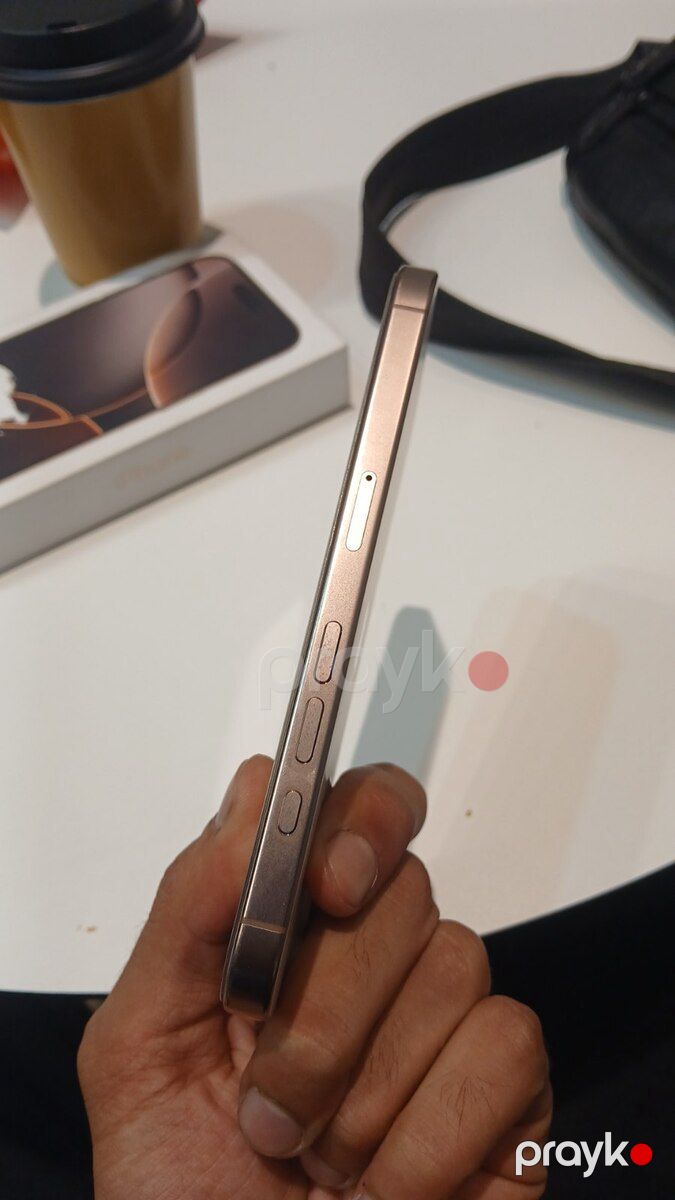Apple iPhone 16 Pro Desert Titanium 256GB/8GB — Smartfonlar, Bakı (3)