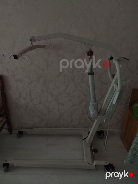 Elektrikli xəstə qaldırıcı (patient lift) - Evdə və müəssisələrdə — Digah