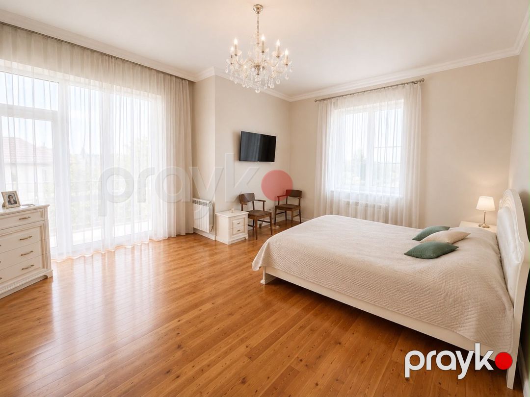 Satılır 5 otaqlı həyət evi/bağ evi 300 m² — Ev, villa, Bakı (11)