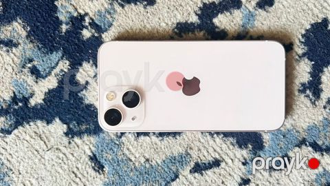 IPhone 13, Çəhrayı, Simsiz şarj — Bakı