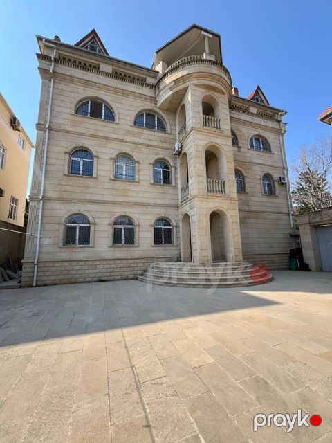 Satılır 14 otaqlı həyət evi/bağ evi 1000 m² — Bakı
