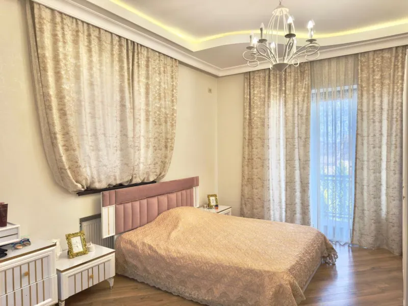 Şüvəlan, 5 otaqlı Villa satılır - 500 m², 3 mərtəbə, 7 sot — Ev, villa, Bakı (2)