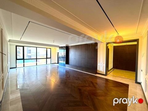 Satılır 4 otaqlı yeni tikili 225 m² — Bakı