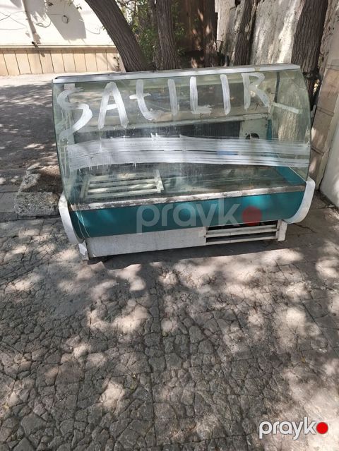 Soyuducu. İşlənmiş gücləndirilmiş soyutmalıdır. Qiymət sondur. Real — Bakı